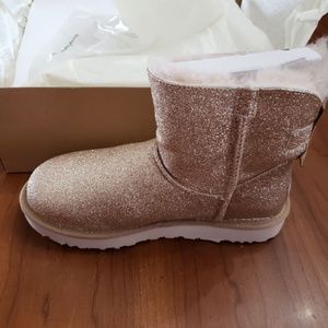 UGG Women's Mini Bailey Bow Sparkle/Gold/Size 7